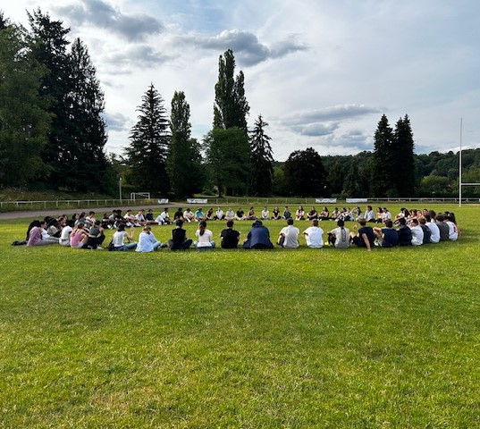 Group outside in a circle