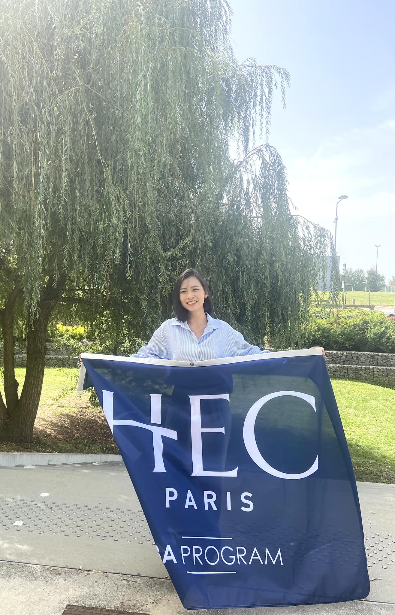 Evelyn’s first day at the HEC Paris MBA!